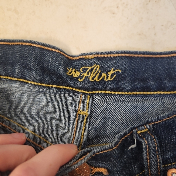 Womens Old Navy Dark Wash Blue Jeans Straight Leg Size 8 S The Flirt 31" W #C55 - Picture 3 of 7